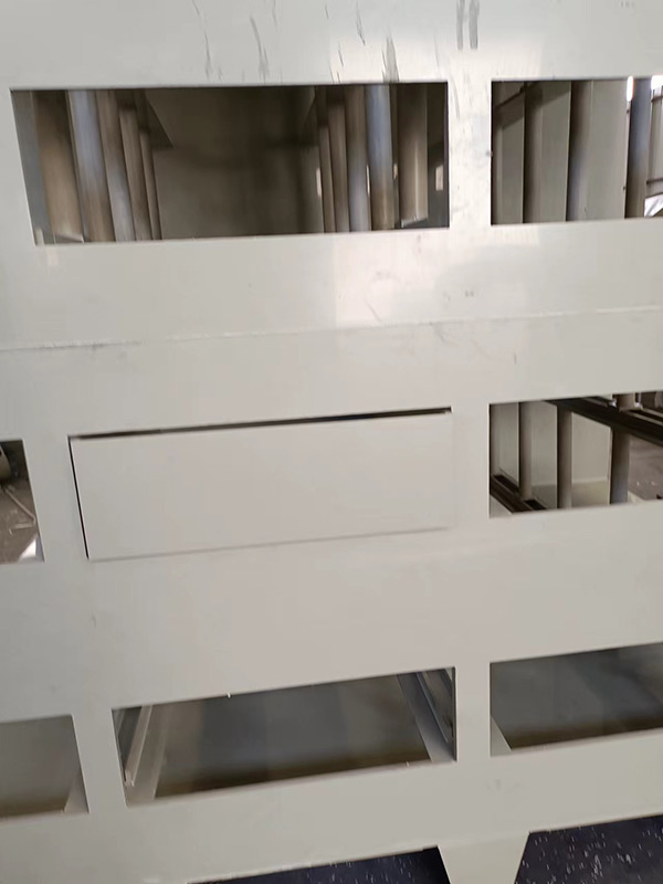 活性碳箱內部11.jpg